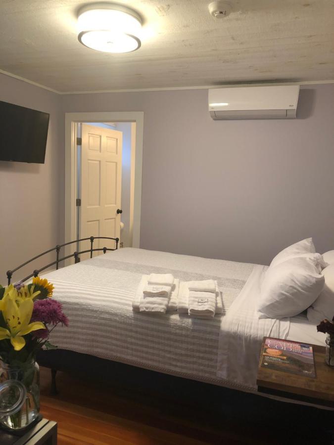 Sea Street Inn Hyannis Port Extérieur photo
