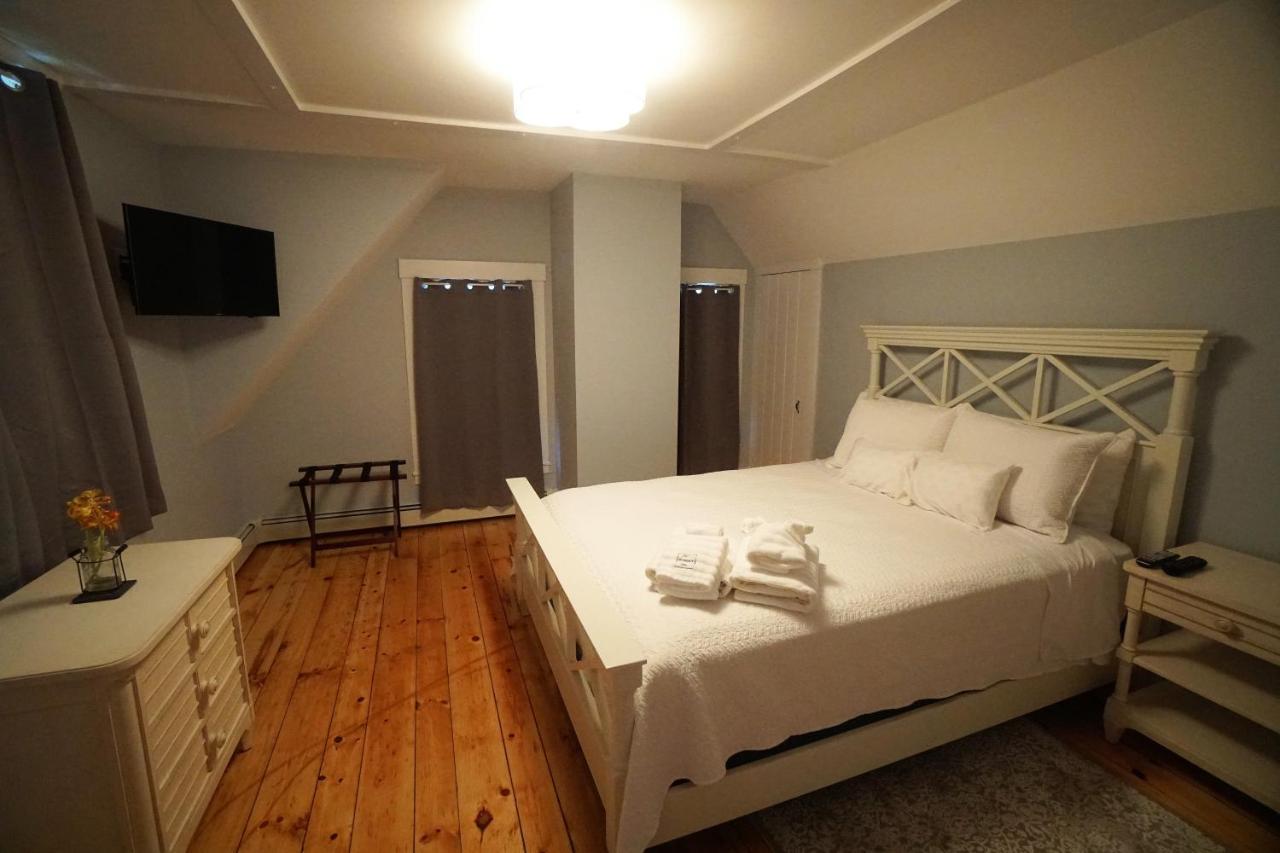Sea Street Inn Hyannis Port Extérieur photo