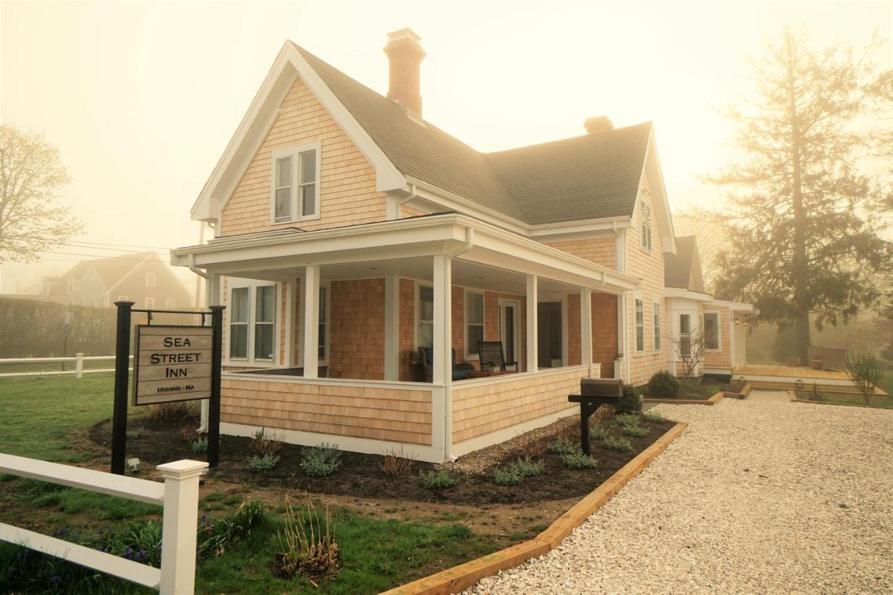 Sea Street Inn Hyannis Port Extérieur photo